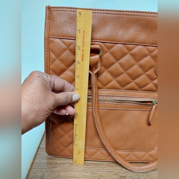 Atmosphere Butterscotch Quilted Tote Bag - Picture 10 of 12